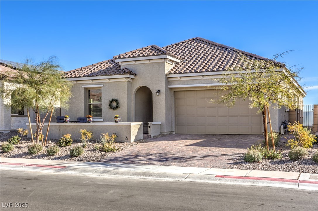 56 Tatahatso Point Street, Henderson, Nevada image 35