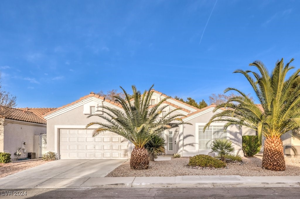 304 Lingering Lane, Henderson, Nevada image 4