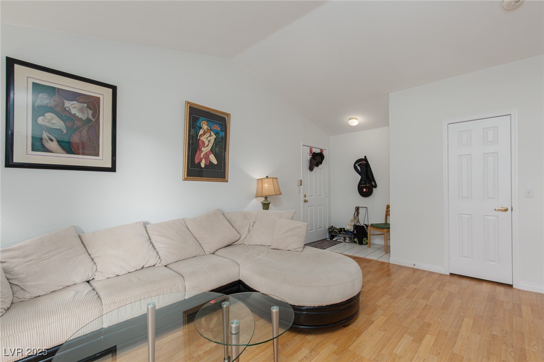 231 W Horizon Ridge Parkway 1126