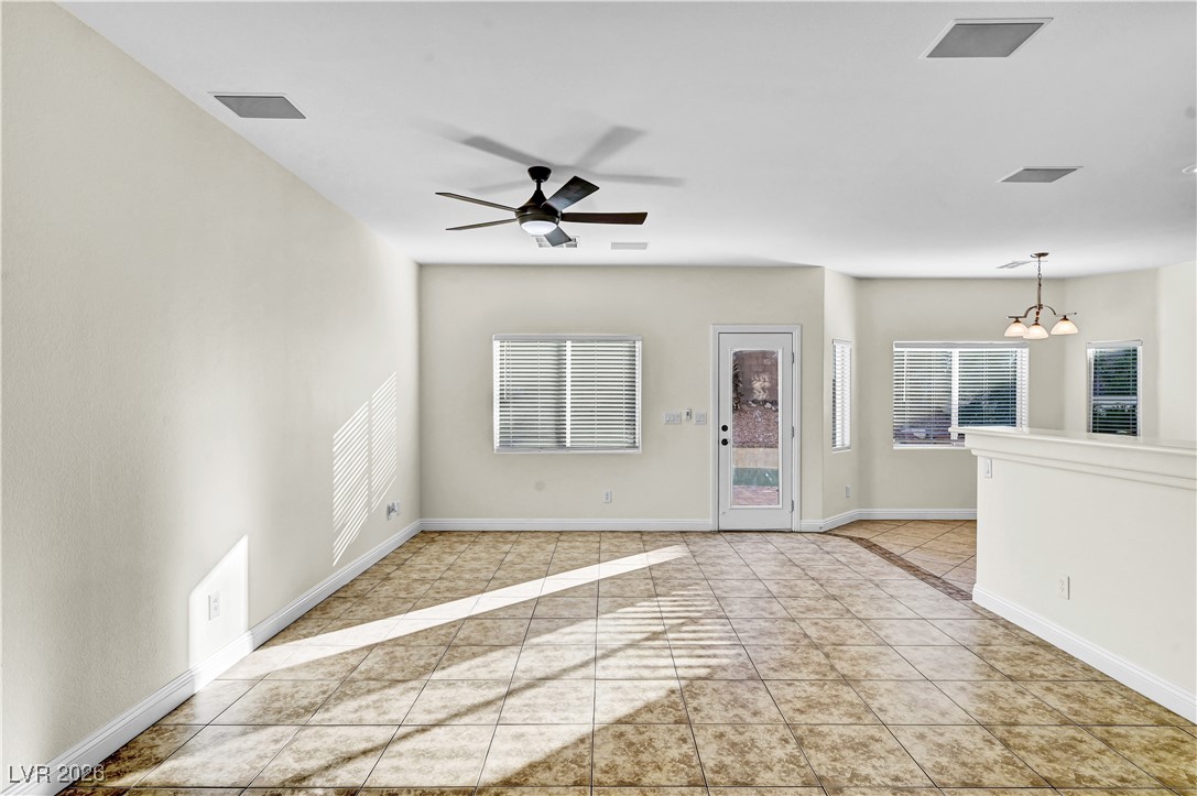 1341 Robbers Roost Avenue