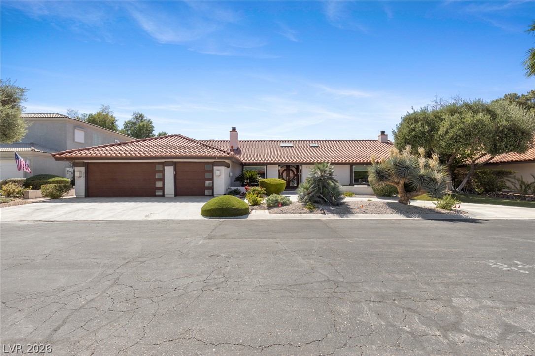 812 Trotter Circle