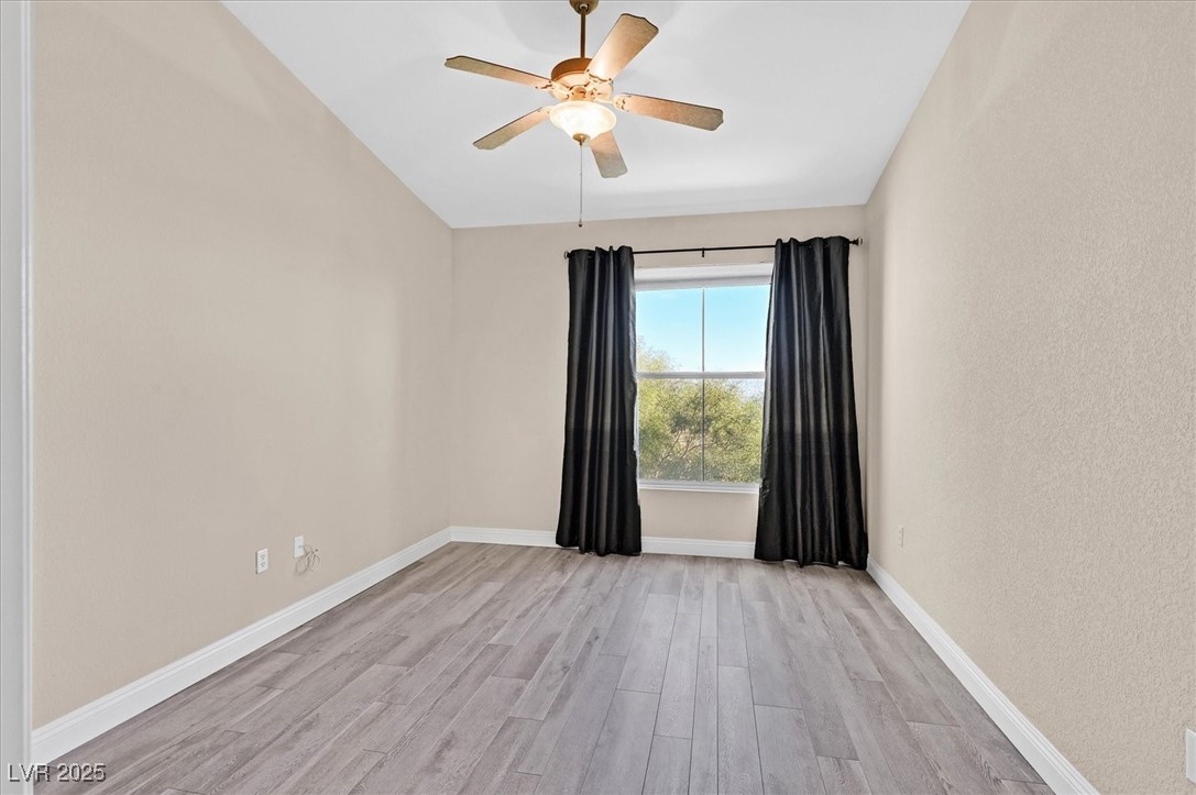 Las Vegas, Nevada 89129, United States, 2 Bedrooms Bedrooms, ,2 BathroomsBathrooms,Residential,Active,239732