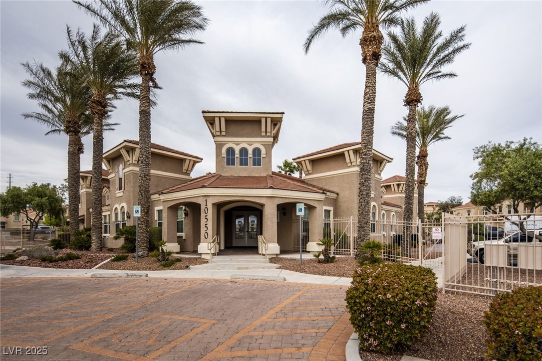 Las Vegas, Nevada 89129, United States, 2 Bedrooms Bedrooms, ,2 BathroomsBathrooms,Residential,Active,239732