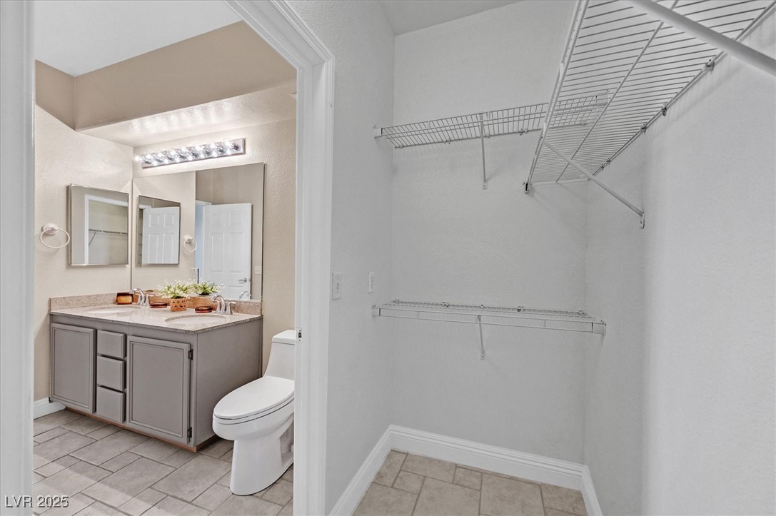 Las Vegas, Nevada 89129, United States, 2 Bedrooms Bedrooms, ,2 BathroomsBathrooms,Residential,Active,239732