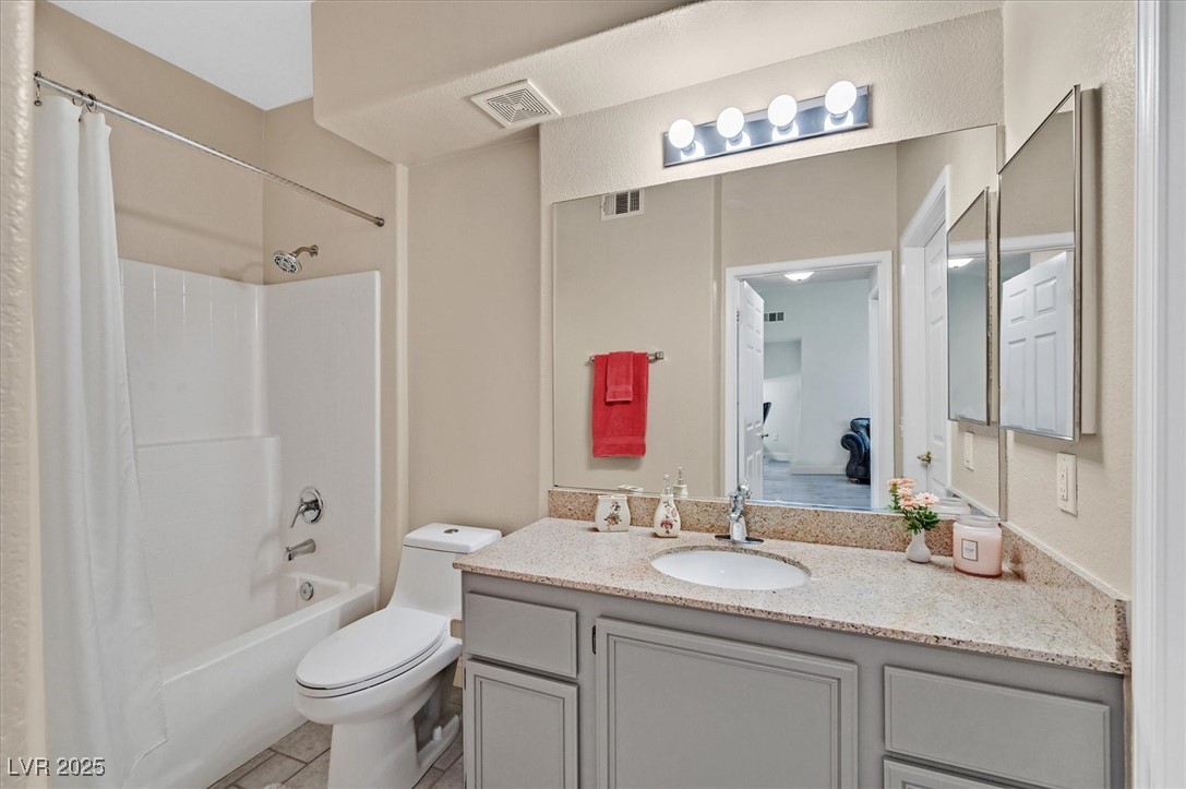 Las Vegas, Nevada 89129, United States, 2 Bedrooms Bedrooms, ,2 BathroomsBathrooms,Residential,Active,239732