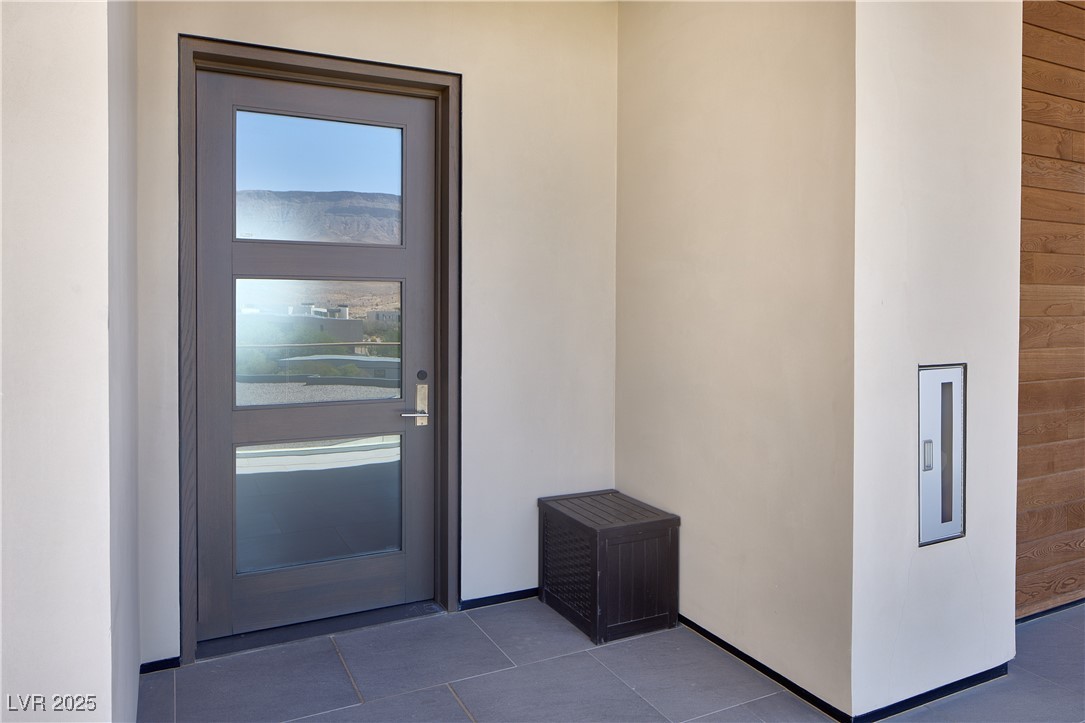 Properties 1 11665 Summit Club Drive 305