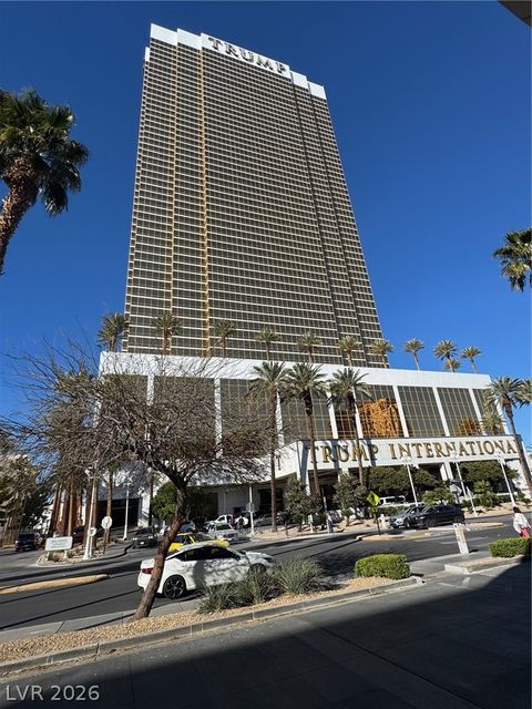 Photo of 2000 N Fashion Show Drive #2102, Las Vegas, NV 89109 (MLS # 2762040)