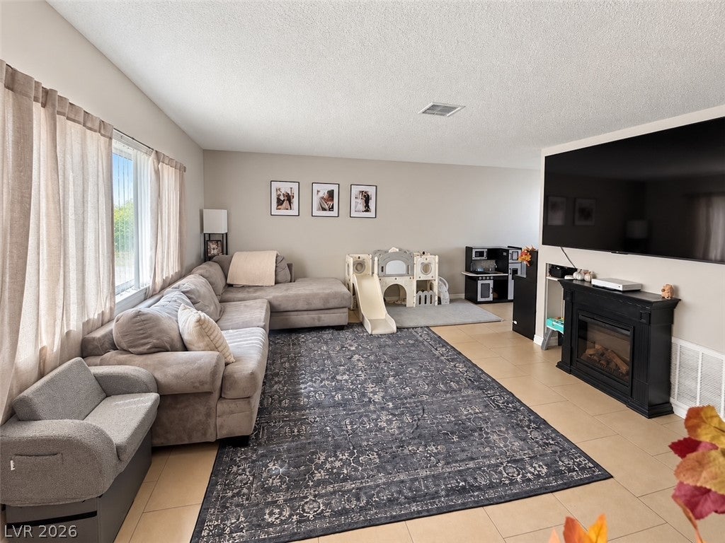 651 Greenbriar Townhouse Way