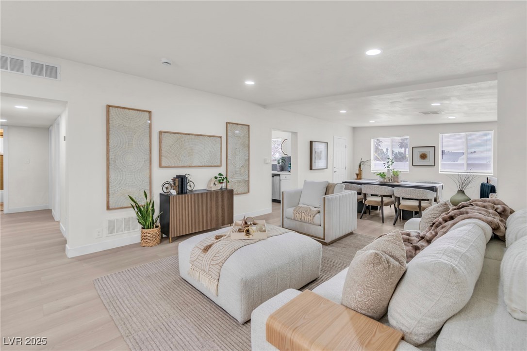 1506 E Saint Louis Avenue