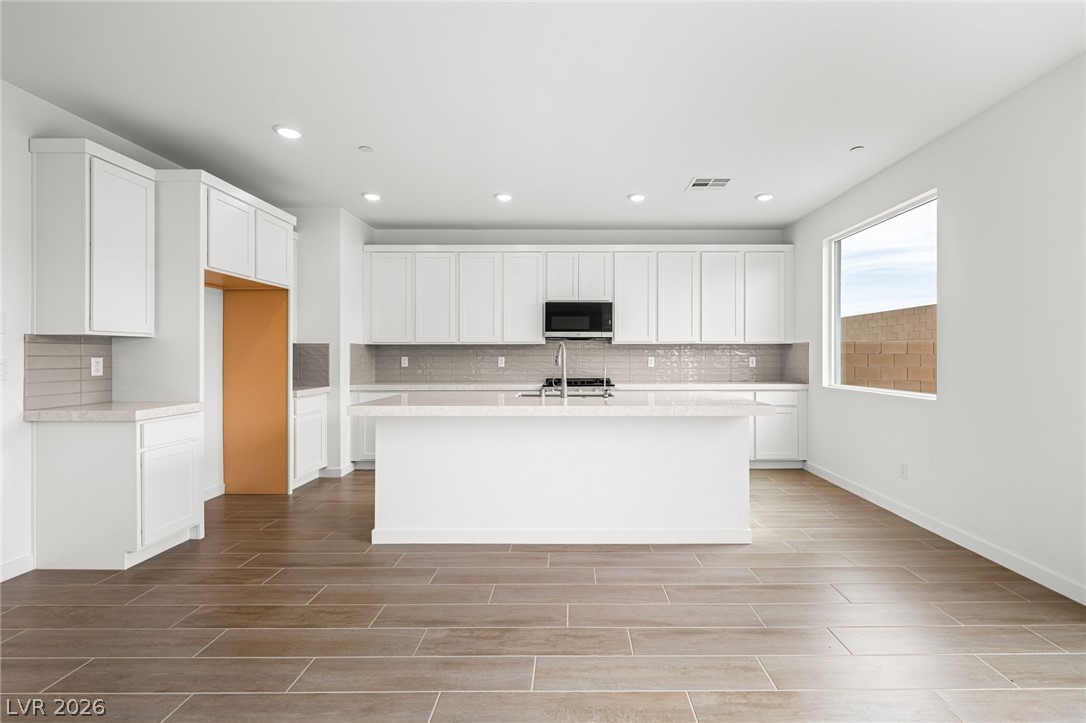 10813 Alamino Avenue