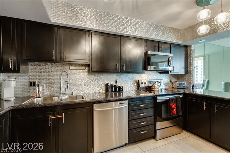 205 E Harmon Avenue 807
