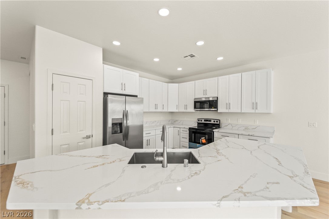 7448 Chipping Sparrow Street