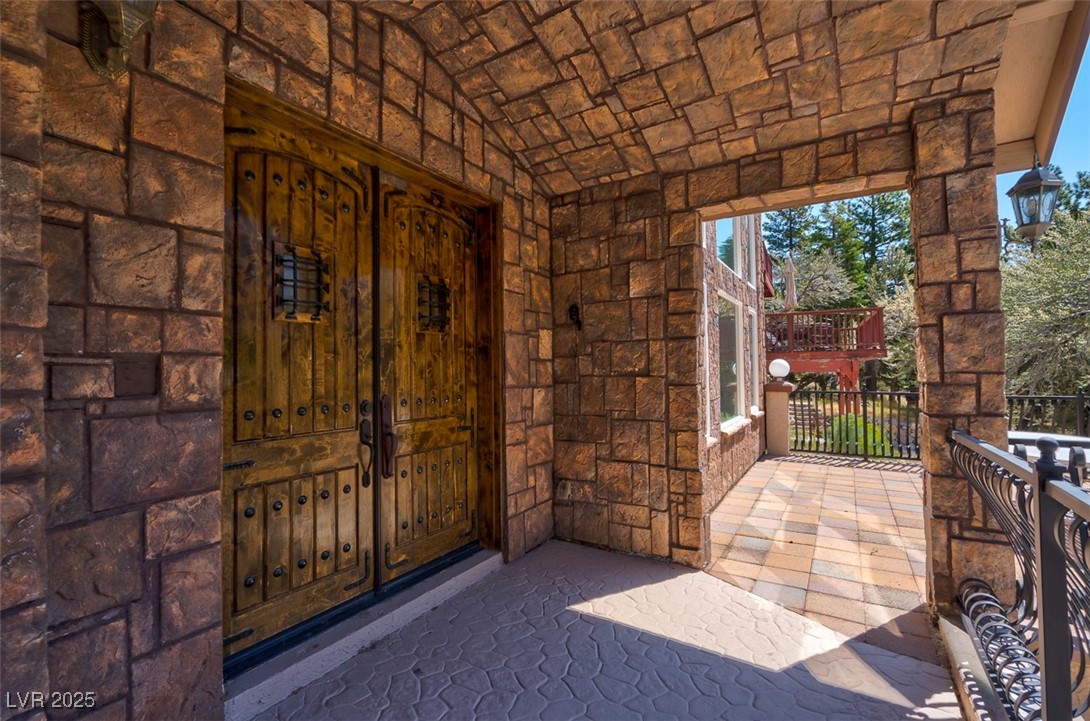264 Crestview Drive
