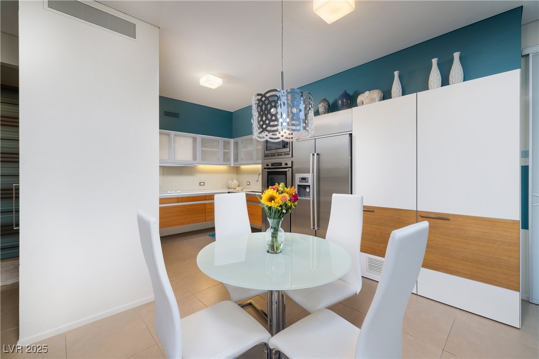 3722 Las Vegas Boulevard 1802