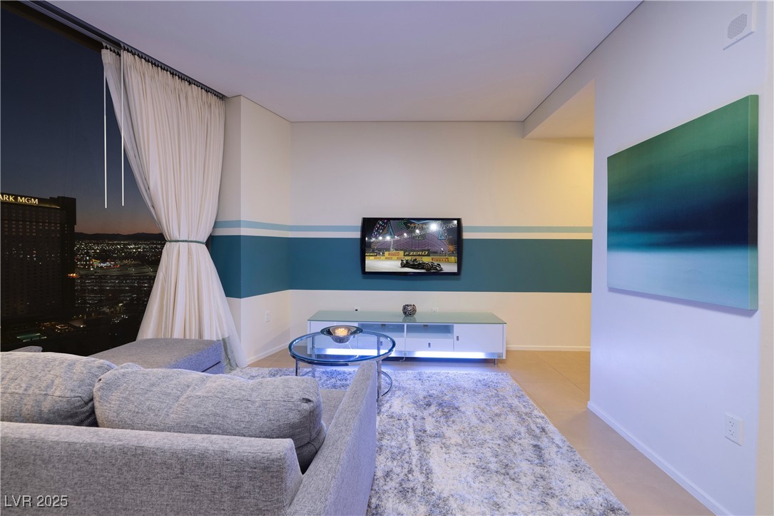3722 Las Vegas Boulevard 1802