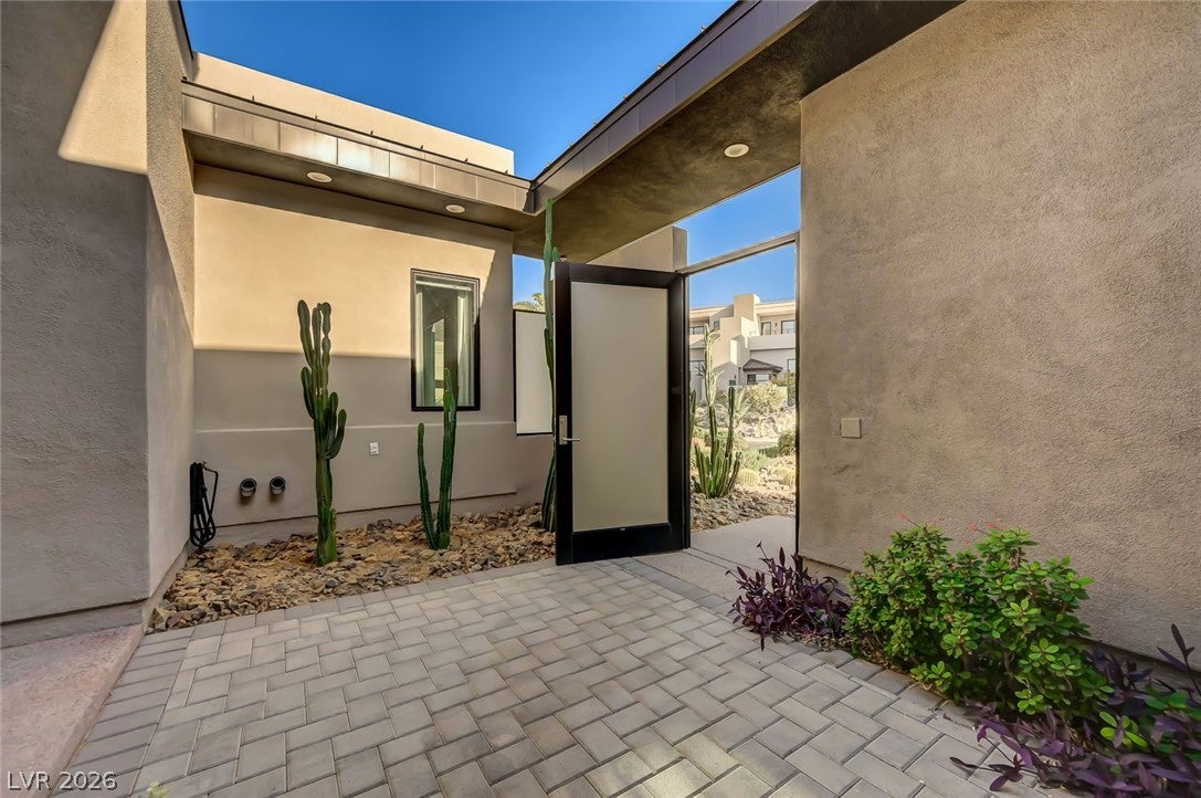 1692 Tangiers Drive