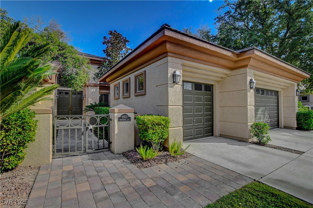 9013 Thornbury Lane