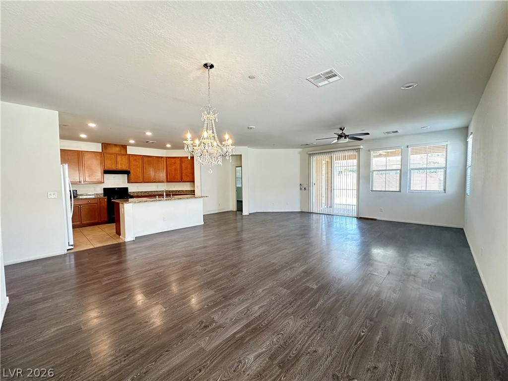 2503 VENAROTTA Street