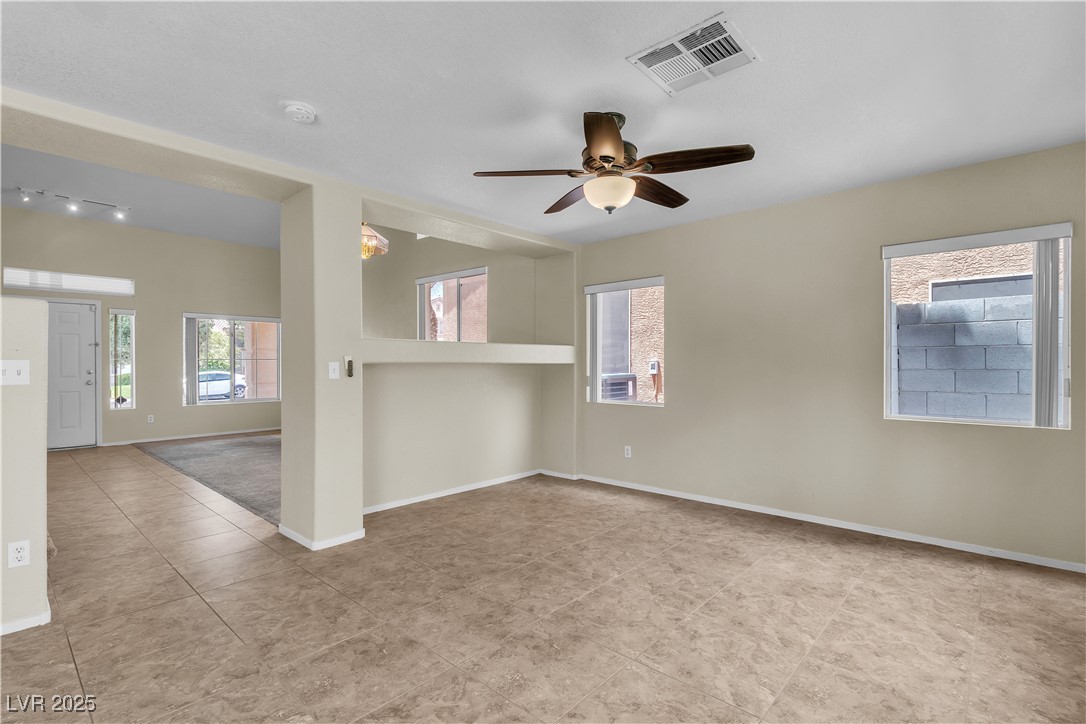 682 E Sole Addiction Avenue, Las Vegas, Nevada image 7