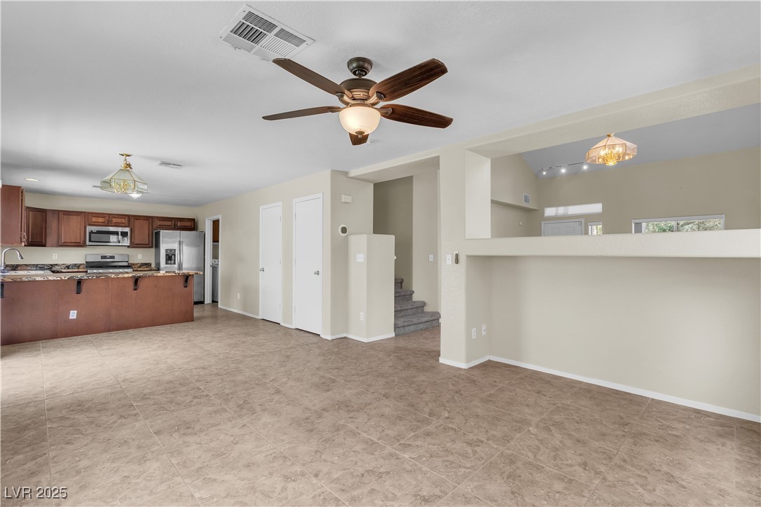 682 E Sole Addiction Avenue, Las Vegas, Nevada image 8