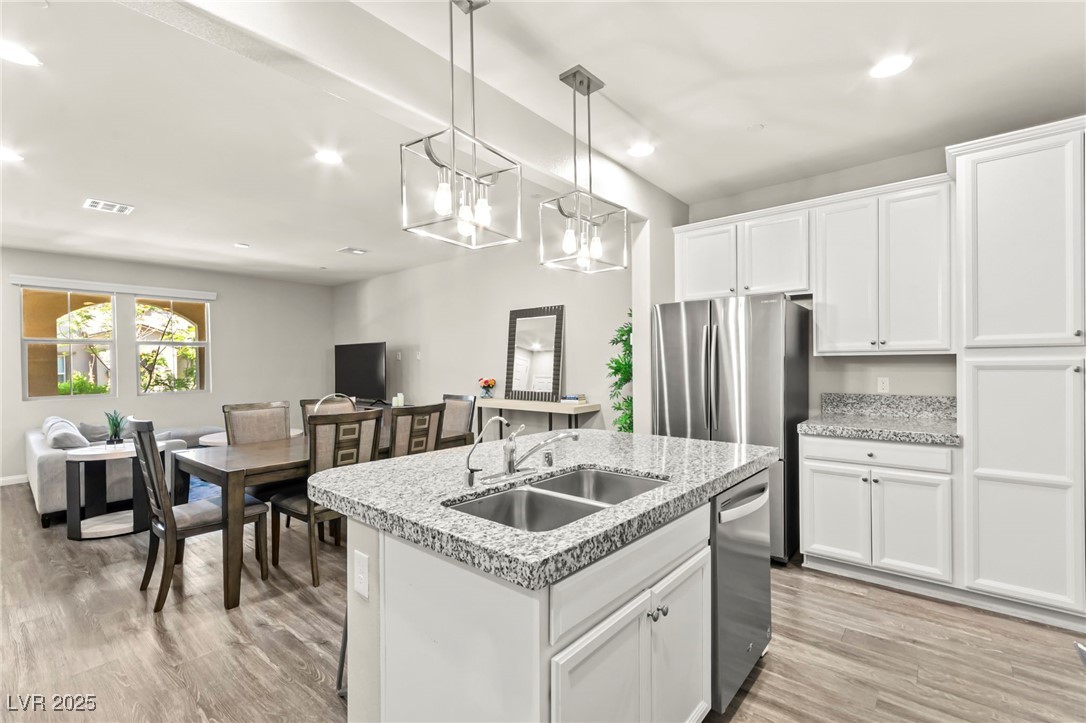 Properties 1 160 Lomita Heights Drive