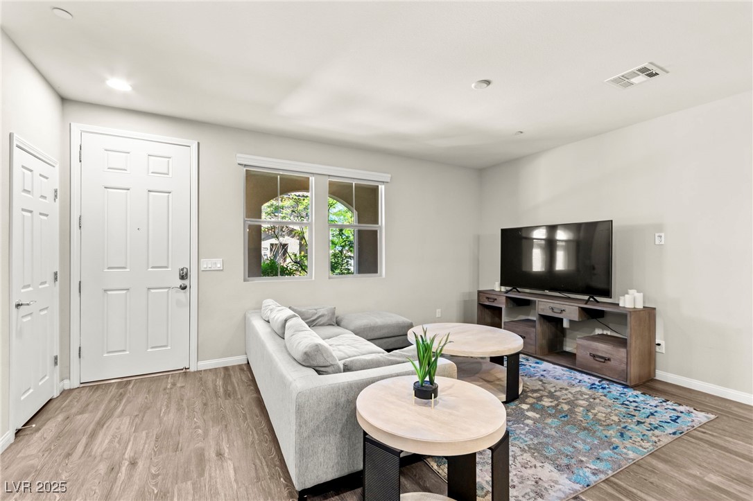 Properties 4 160 Lomita Heights Drive