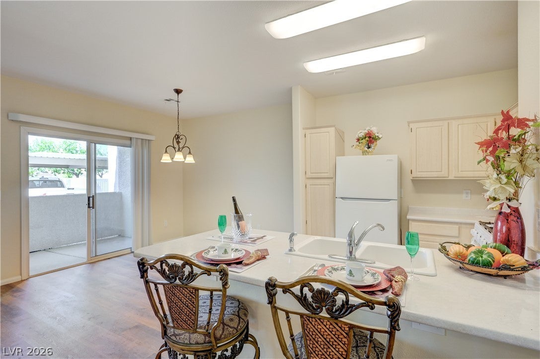 855 N Stephanie Street 2711