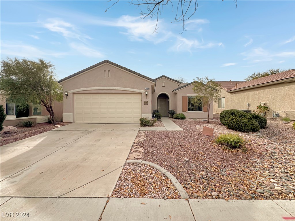 2133 King Mesa Drive, Henderson, Nevada image 2