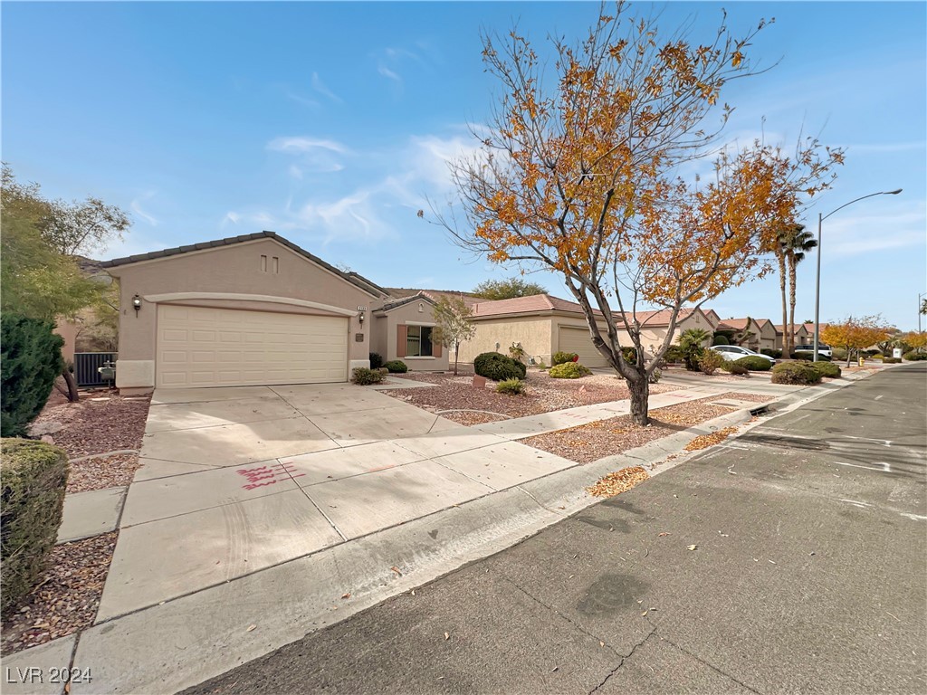 2133 King Mesa Drive, Henderson, Nevada image 3