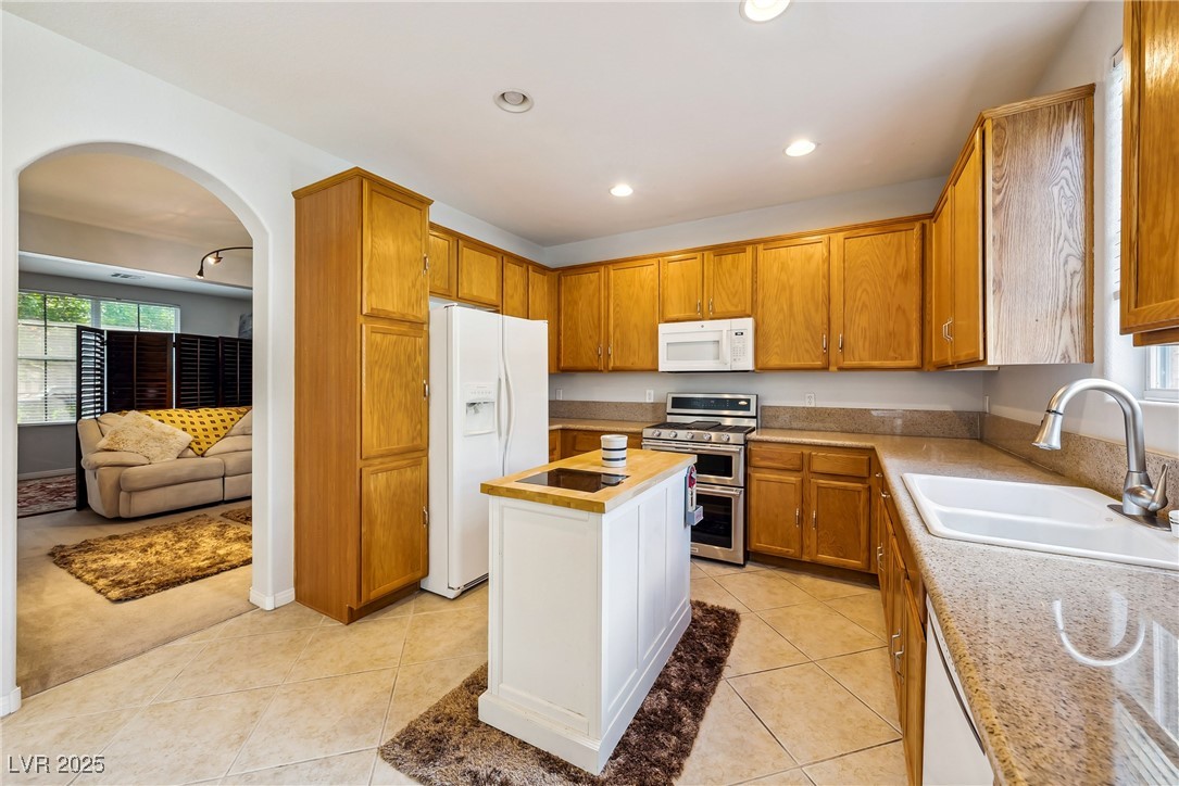 248 Hyssop Court, Henderson, Nevada image 28