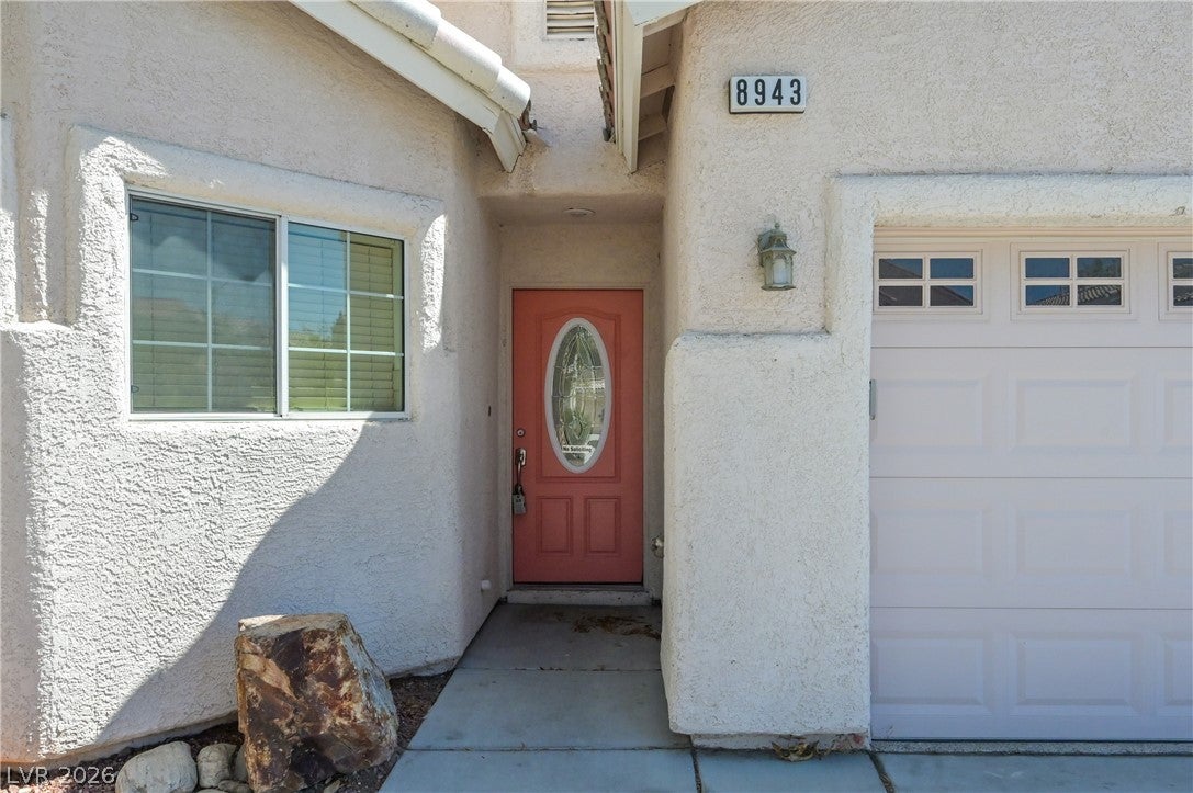 8943 Mossy Hollow Avenue
