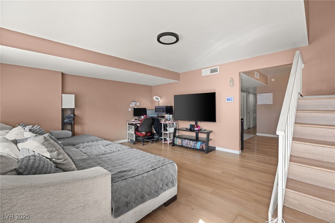 Las Vegas, Nevada 89121, United States, 4 Bedrooms Bedrooms, ,3 BathroomsBathrooms,Residential,Active,98658