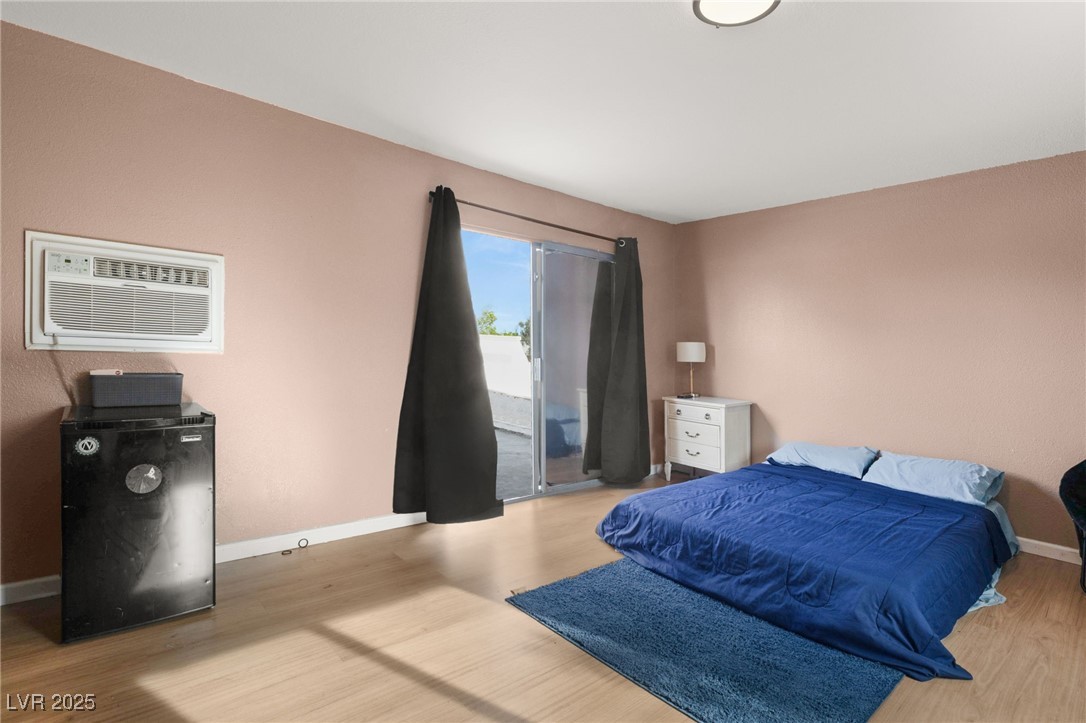 Las Vegas, Nevada 89121, United States, 4 Bedrooms Bedrooms, ,3 BathroomsBathrooms,Residential,Active,98658