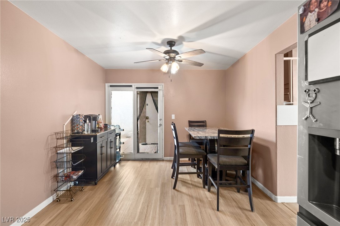 Las Vegas, Nevada 89121, United States, 4 Bedrooms Bedrooms, ,3 BathroomsBathrooms,Residential,Active,98658