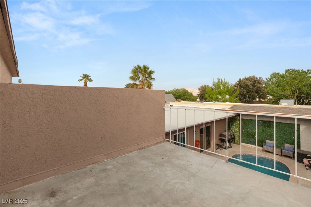 Las Vegas, Nevada 89121, United States, 4 Bedrooms Bedrooms, ,3 BathroomsBathrooms,Residential,Active,98658