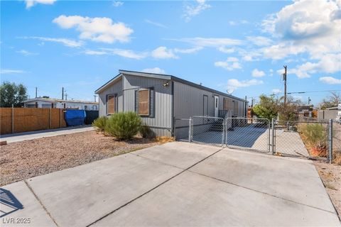 6038 Glacier Avenue Las Vegas NV 89156