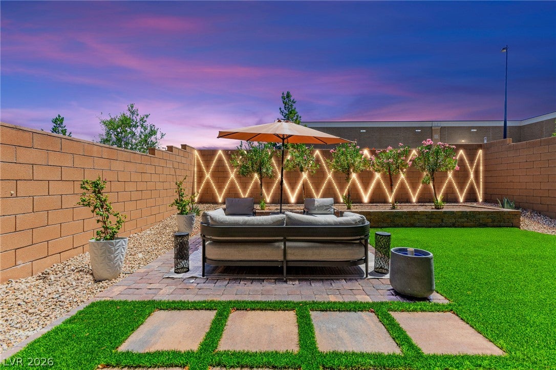 9743 Mojave Mountain Street