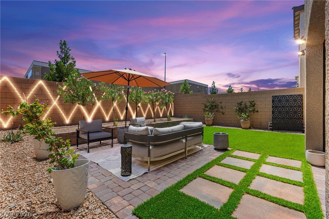 9743 Mojave Mountain Street