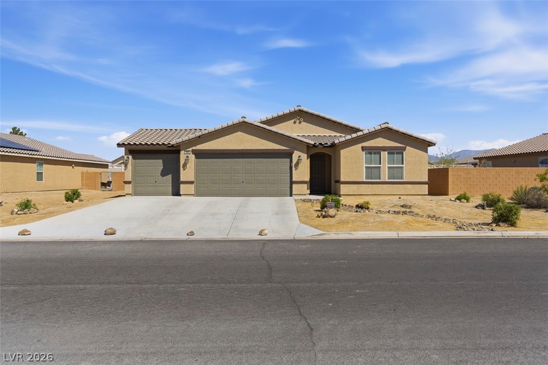 3882 E Chaffe Avenue