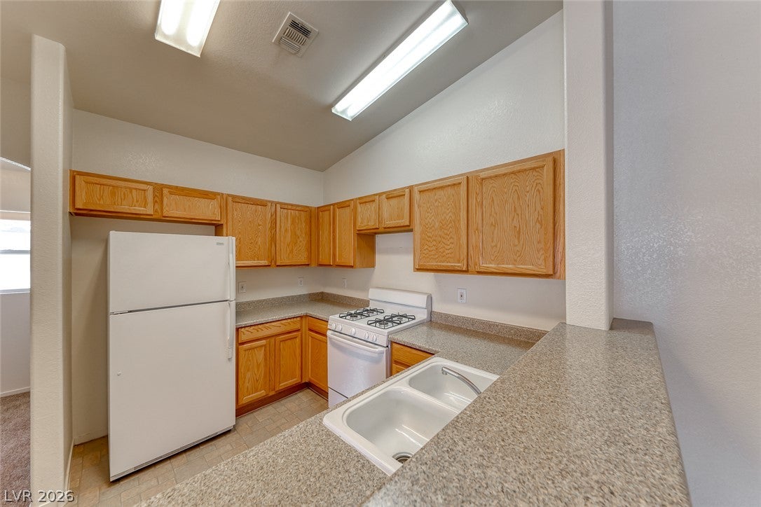2560 Land Rush Drive