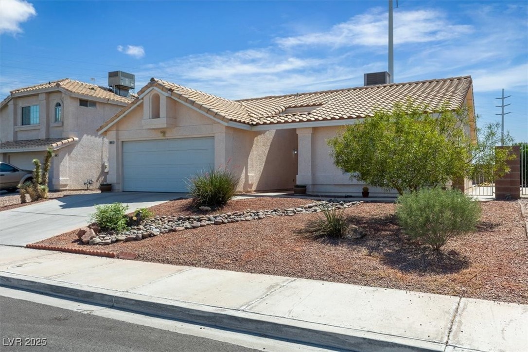 Properties 2 918 Ambusher Street
