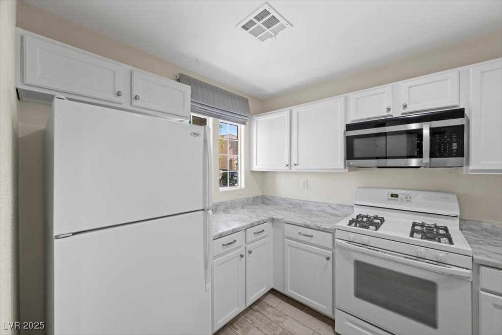 6729 Churnet Valley Avenue, Las Vegas, Nevada image 12