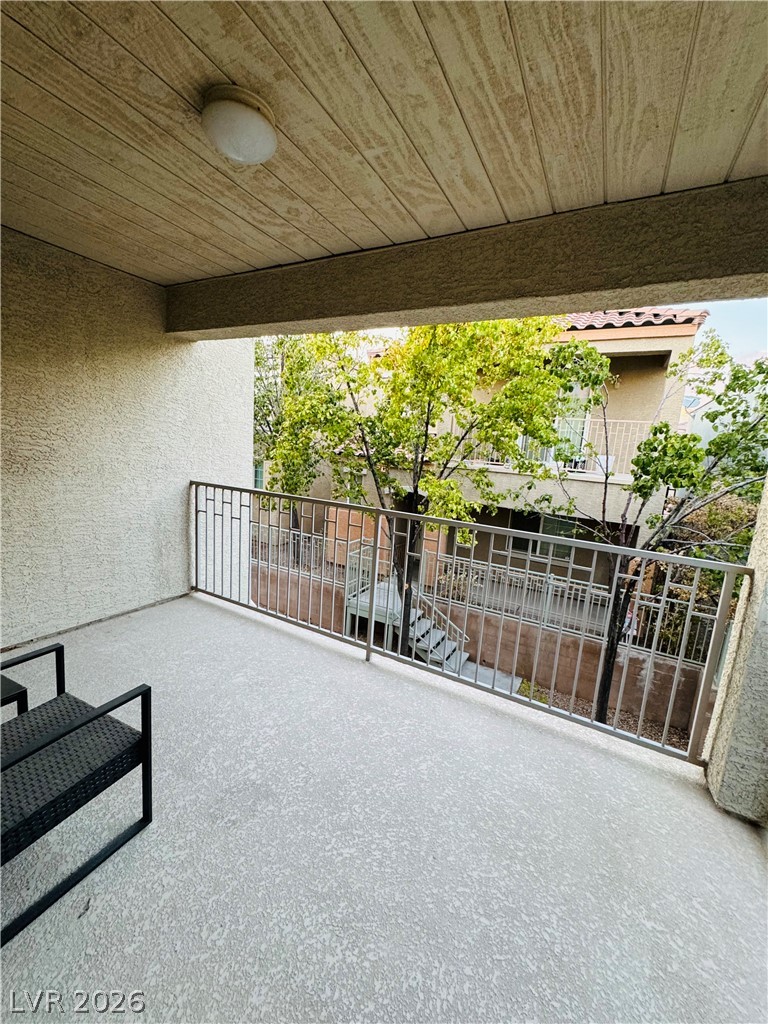 9160 Dimpled Court