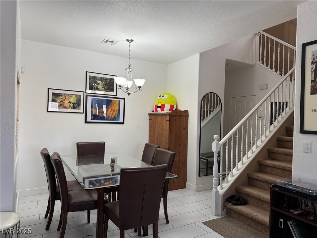 3844 Hollycroft Drive