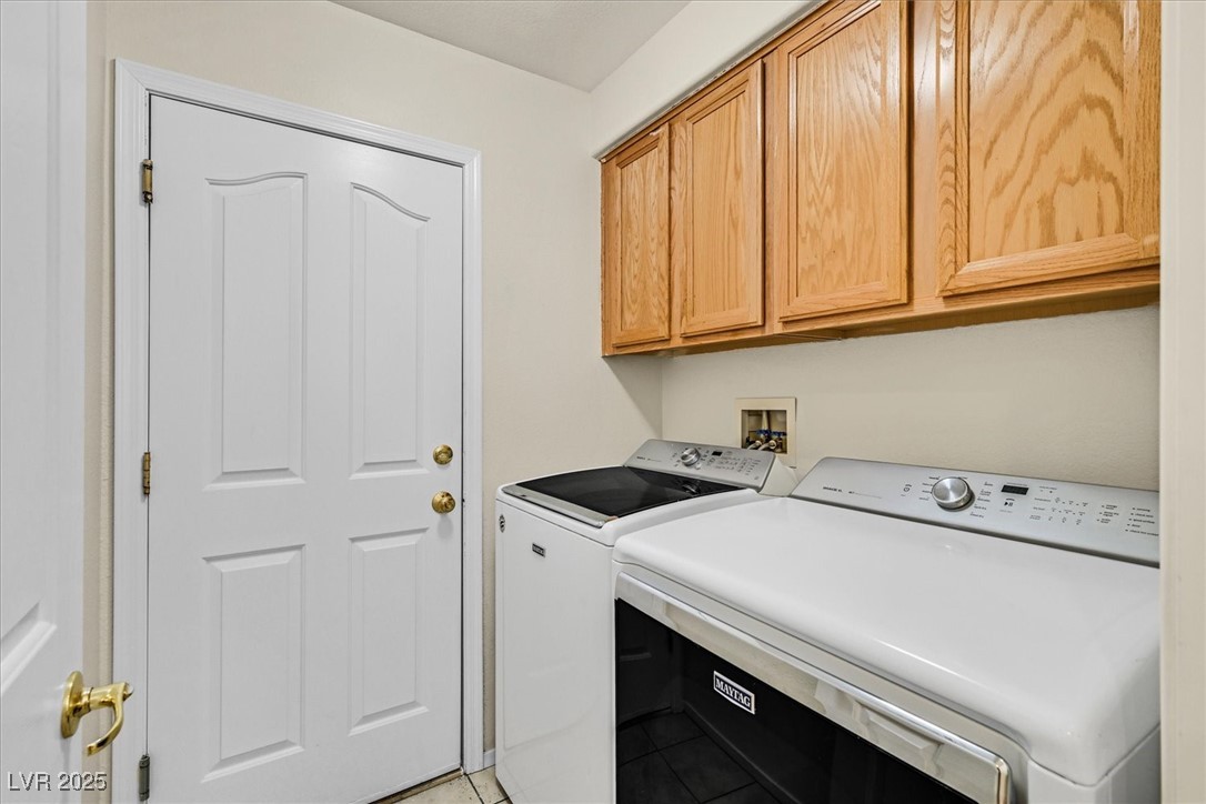 Henderson, Nevada 89012, United States, 4 Bedrooms Bedrooms, ,3 BathroomsBathrooms,Residential,Active,213312