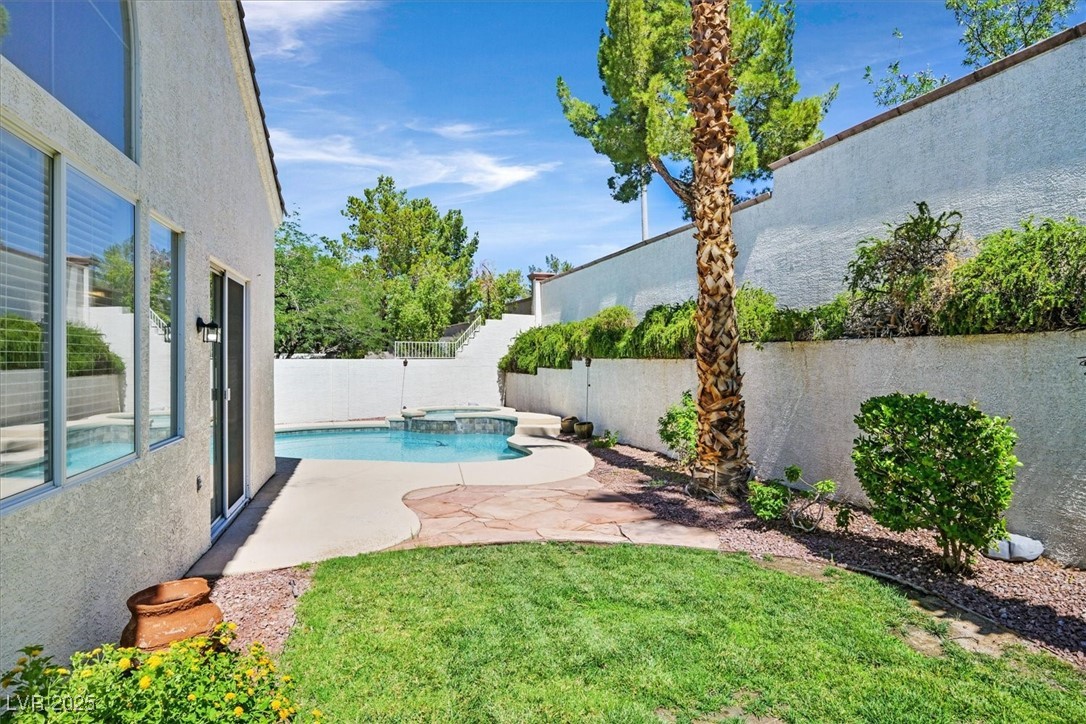 Henderson, Nevada 89012, United States, 4 Bedrooms Bedrooms, ,3 BathroomsBathrooms,Residential,Active,213312