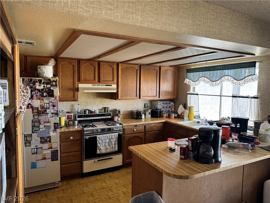 4417 Caribou Way