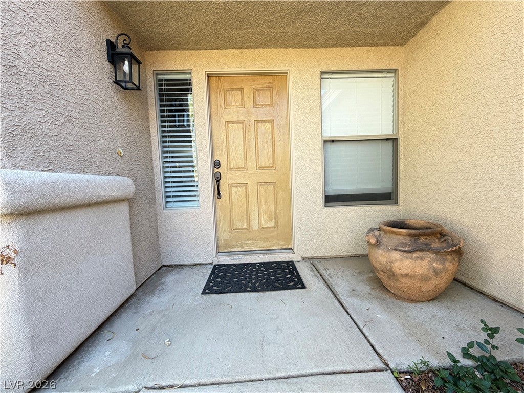 1785 Crystal Stream Avenue