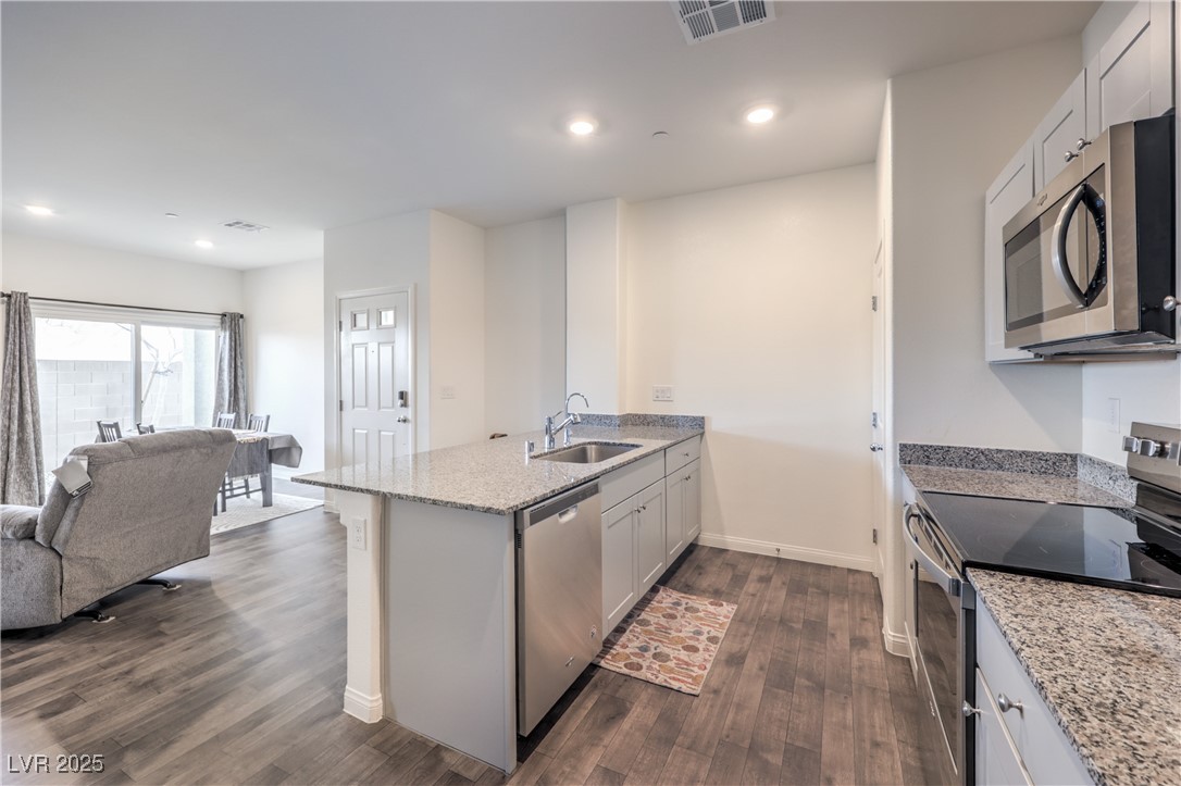 4234 Lunar Canyon Avenue, North Las Vegas, Nevada image 14