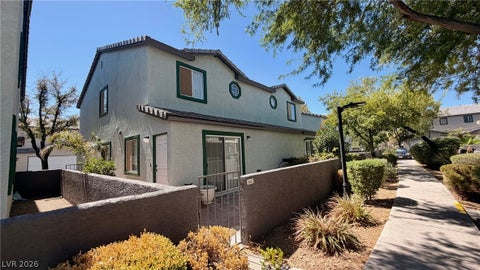 Townhouse For Sale - 5602 Calais Court<br/> Las Vegas, NV 89118